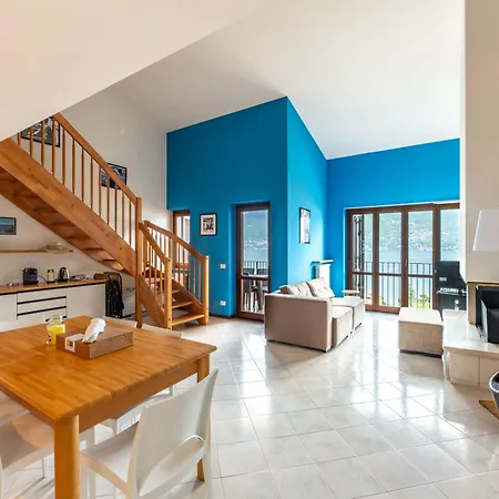 Balcone Di Noa E Stella ميناجيو