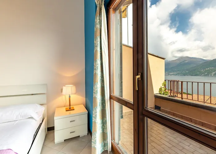 Balcone Di Noa E Stella Μενάτζιο